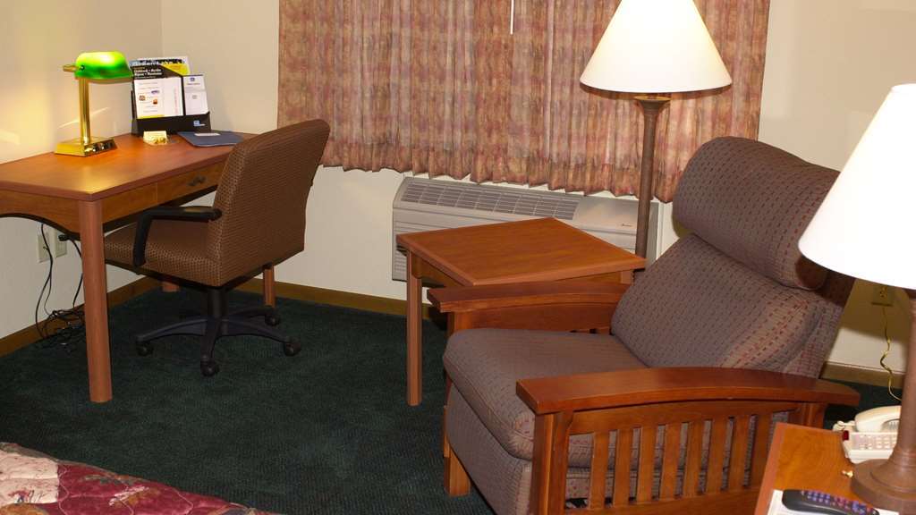 Super 8 By Wyndham Berlin Wi Quarto foto